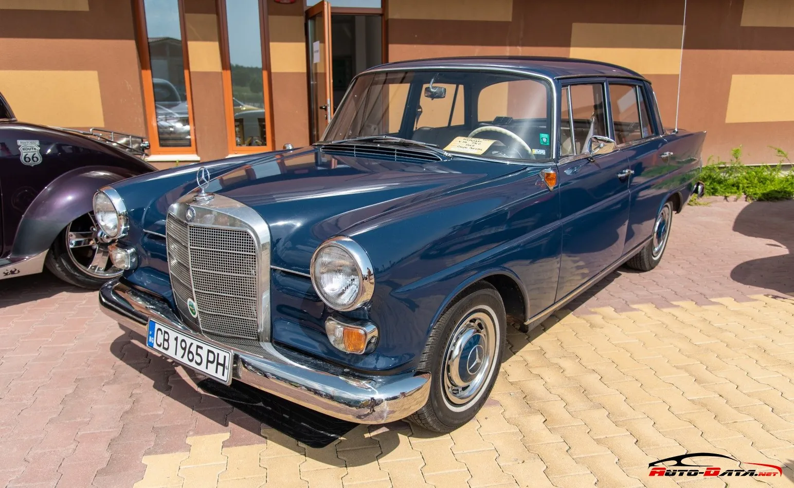 Mercedes-Benz Fintail (W110)