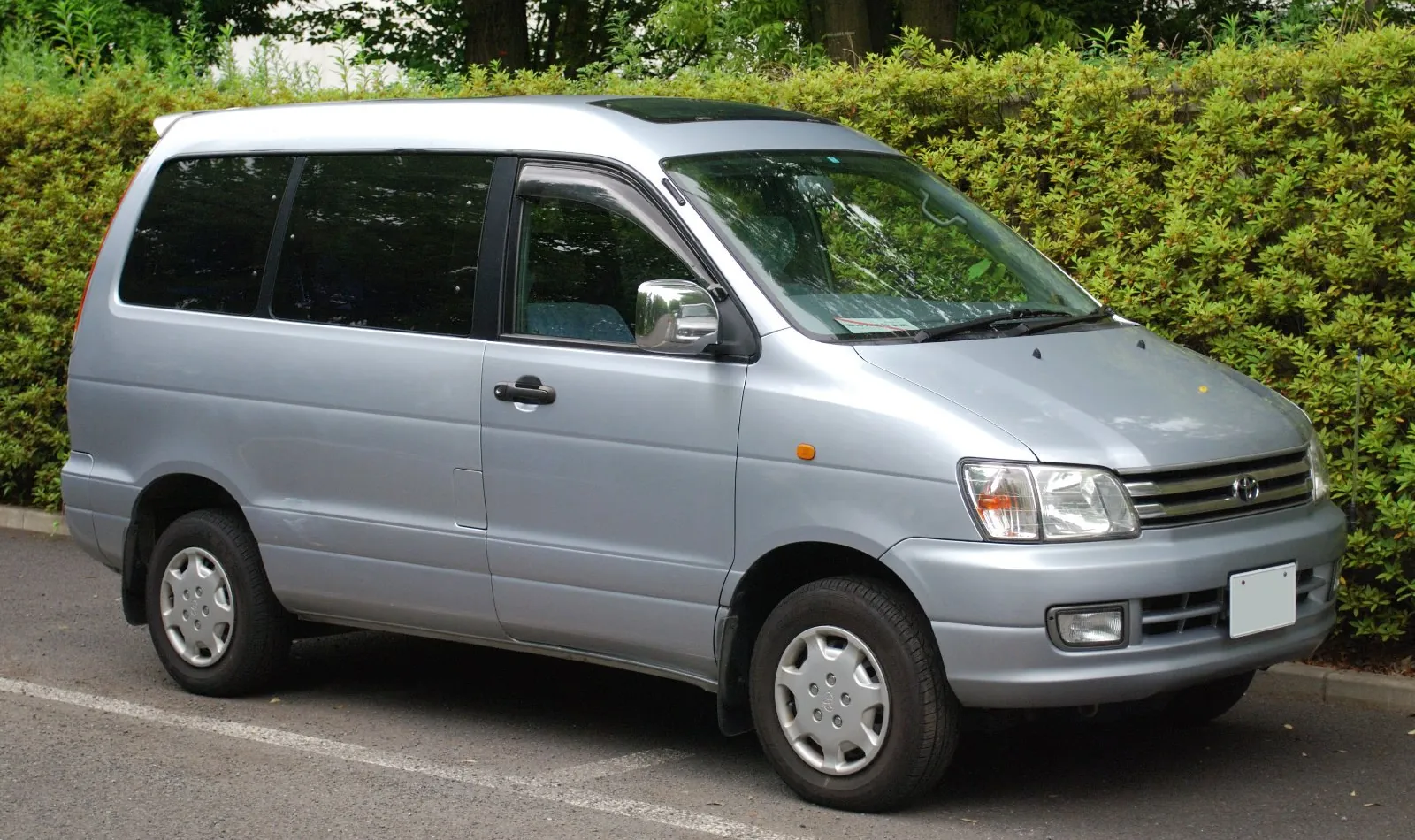 Toyota Town Ace Noah