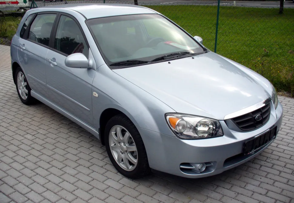 Kia Cerato I Hatchback