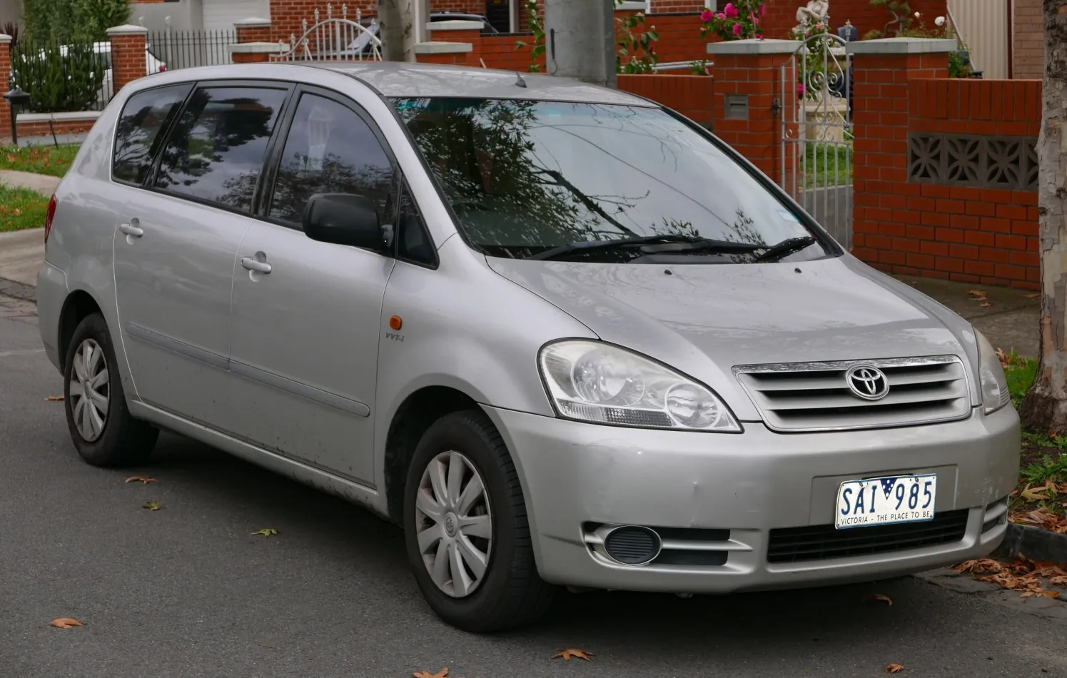 Toyota Avensis Verso