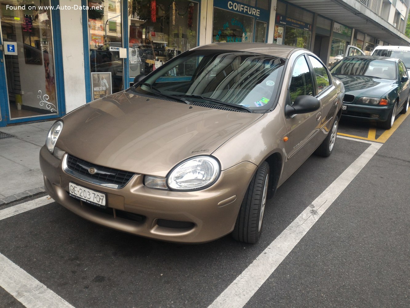 Chrysler Neon II