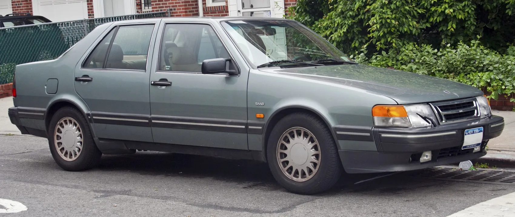 Saab 9000
