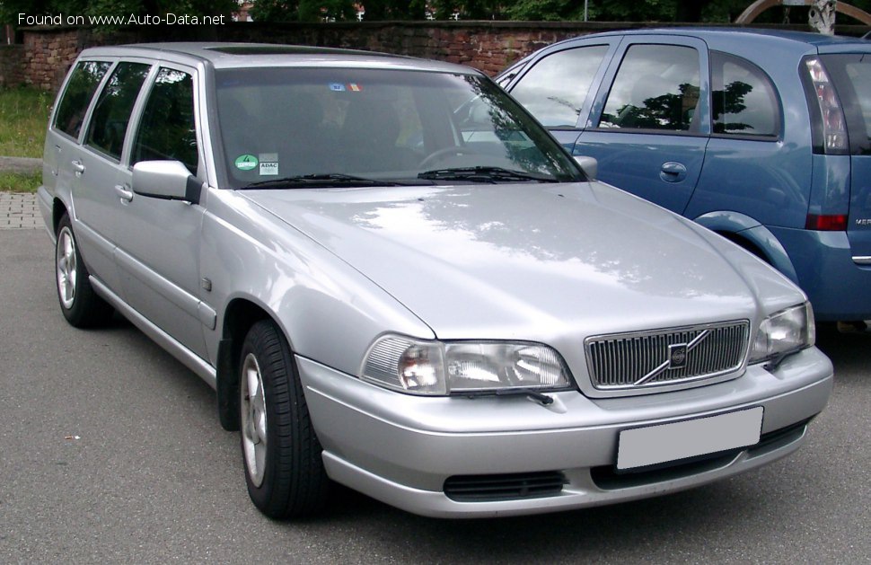 Volvo V70 I