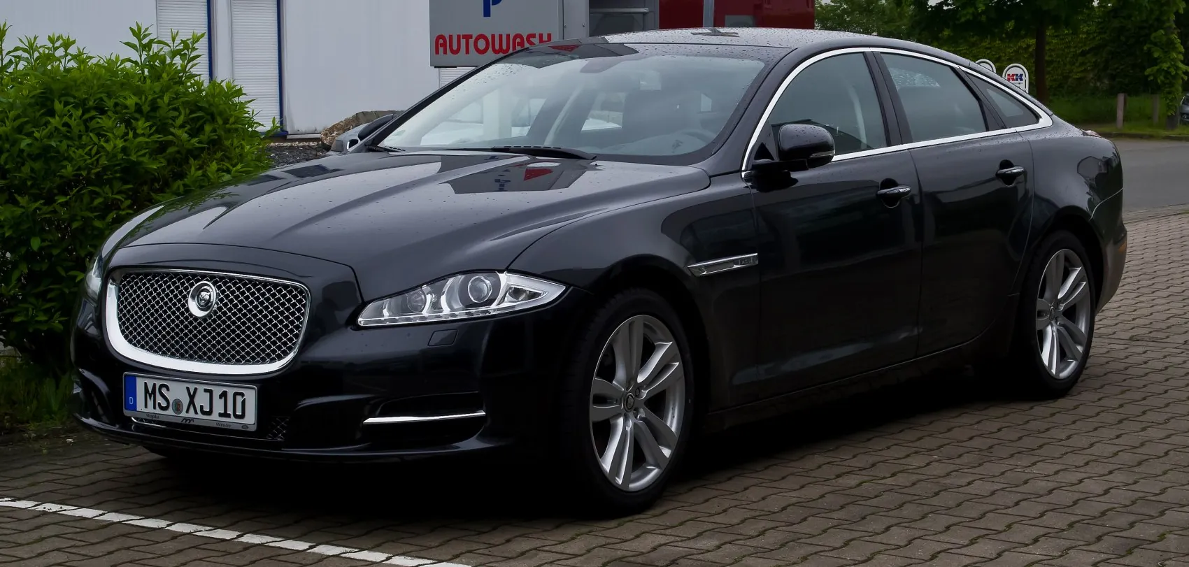 Jaguar XJ (X351)