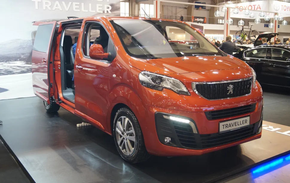 Peugeot Traveller L2