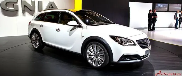 Opel Insignia Country Tourer (A, facelift 2013)