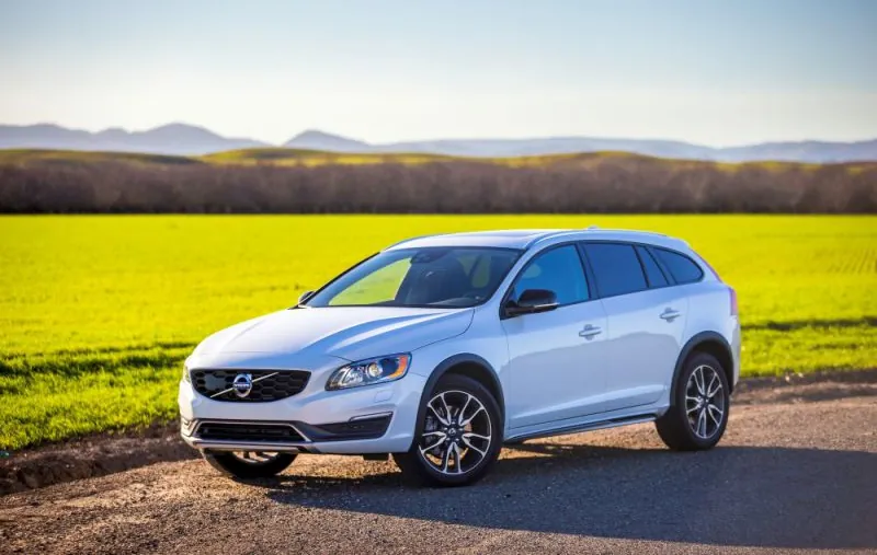 Volvo V60 I Cross Country