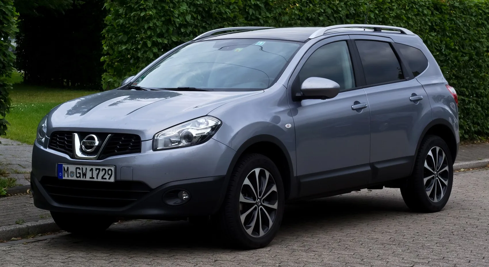 Nissan Qashqai+2 I (NJ10, facelift 2010)