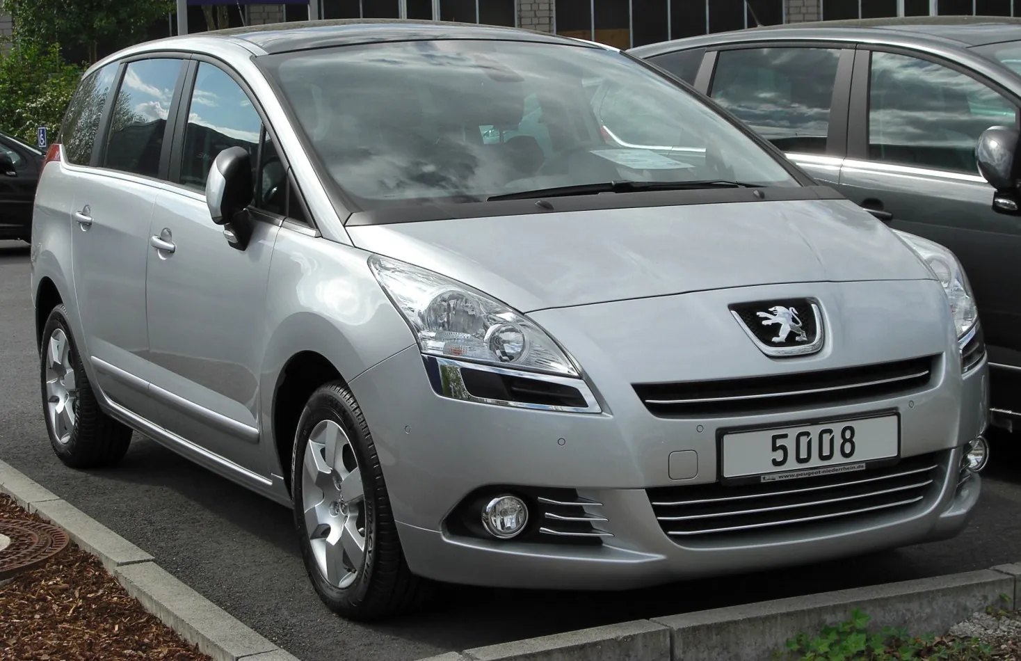 Peugeot 5008 I (Phase I, 2009)