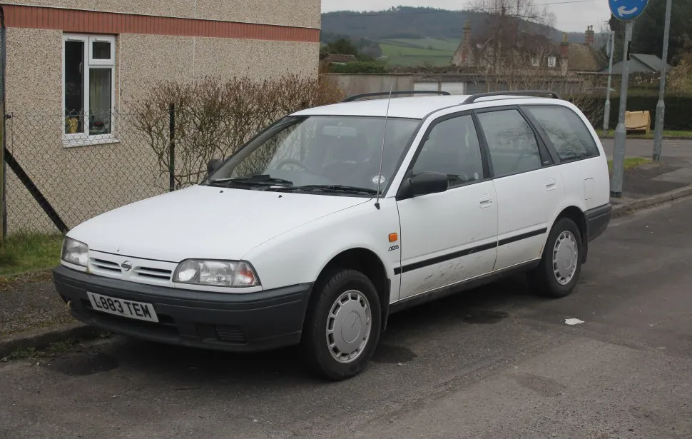 Nissan Primera Wagon (P10)