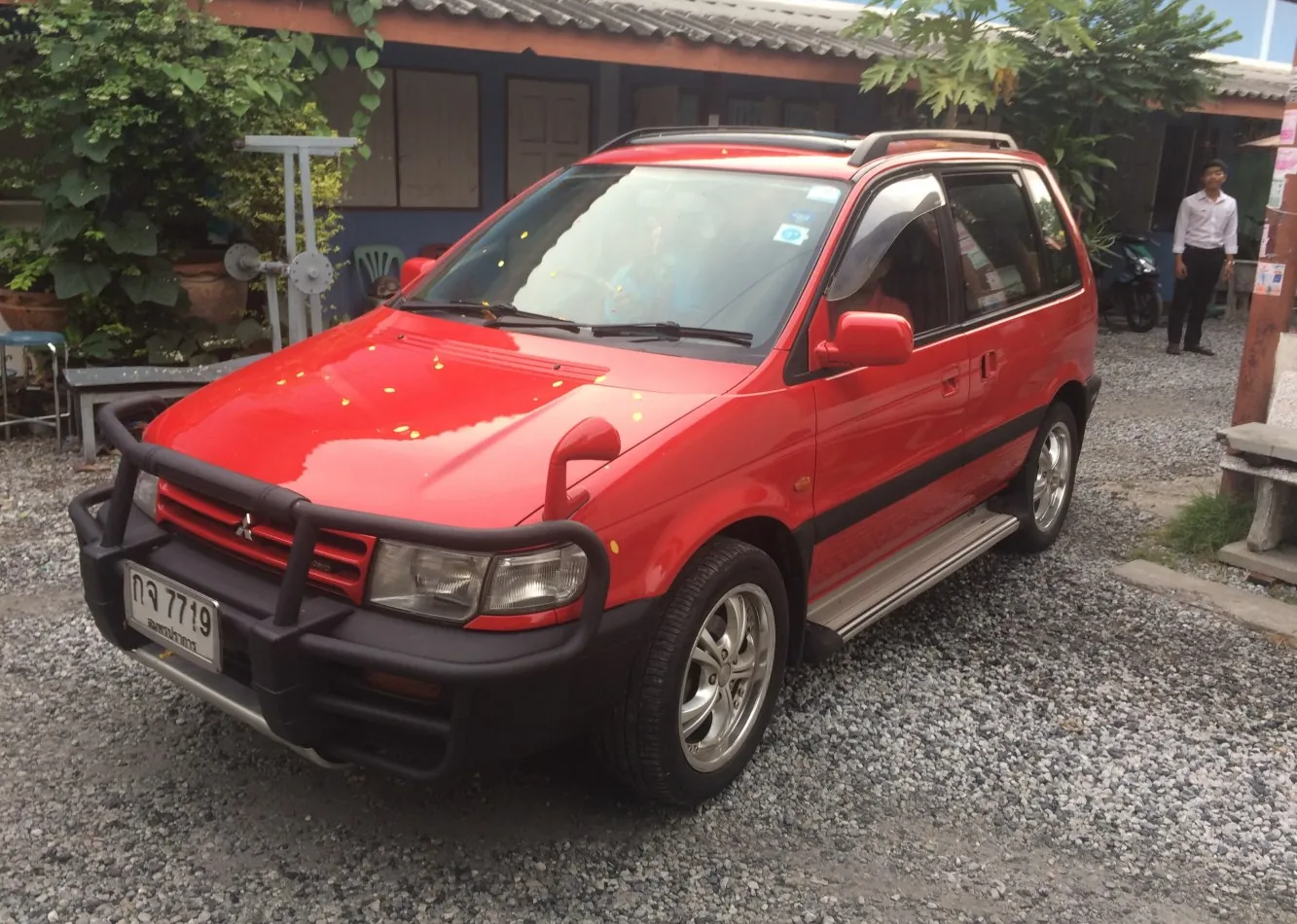 Mitsubishi RVR (E-N23W)
