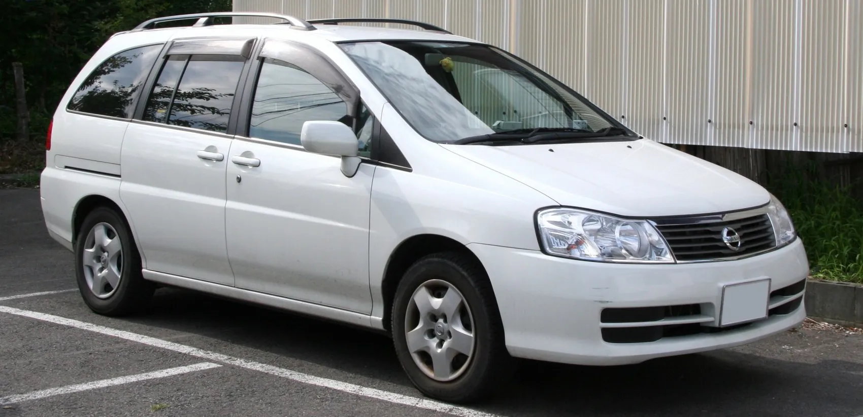 Nissan Liberty (M12)