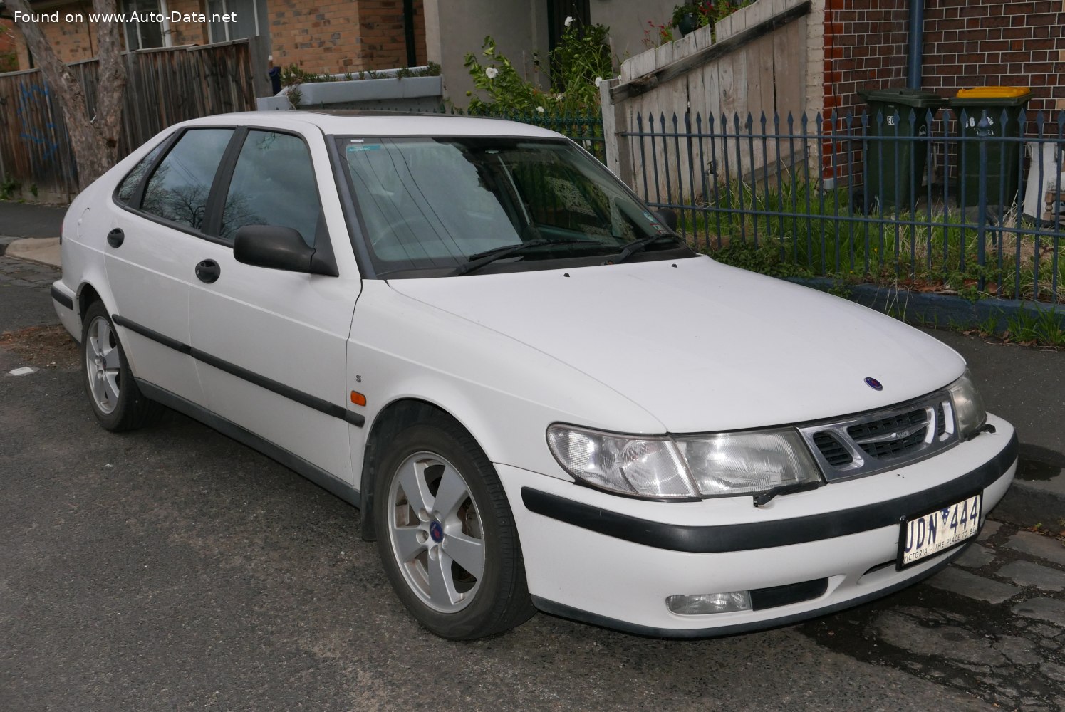 Saab 9-3 I