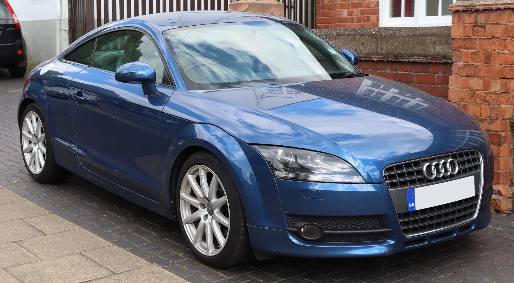 Audi TT Coupe (8J)