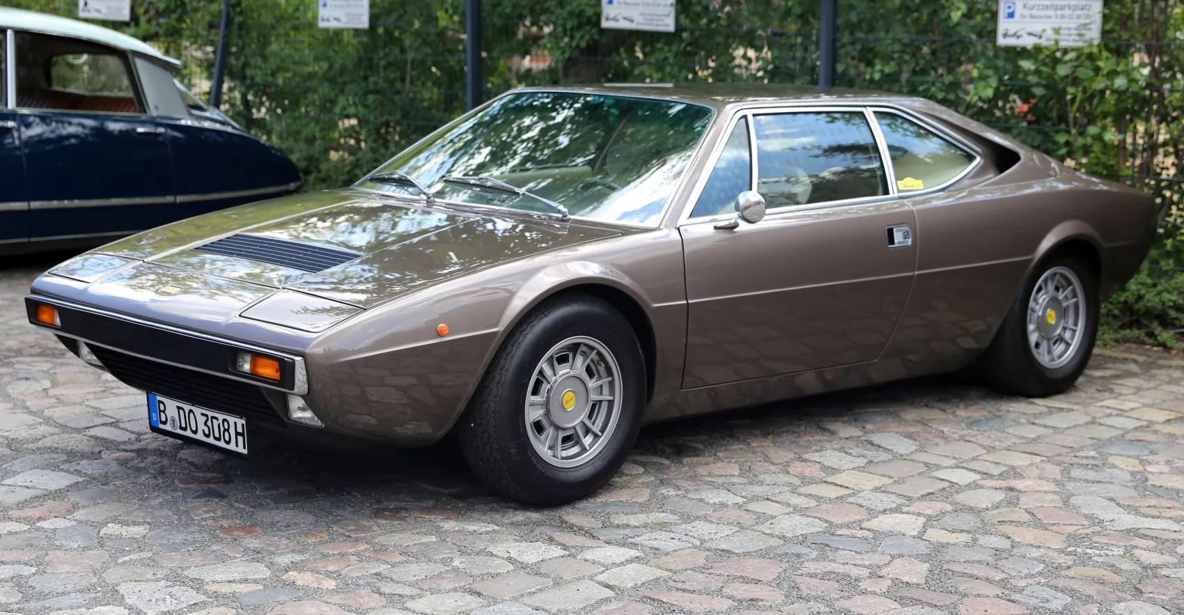Ferrari Dino GT4 (208/308)