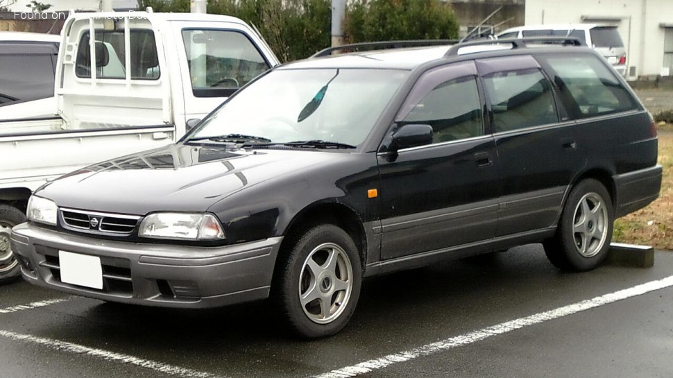 Nissan Avenir (W10)