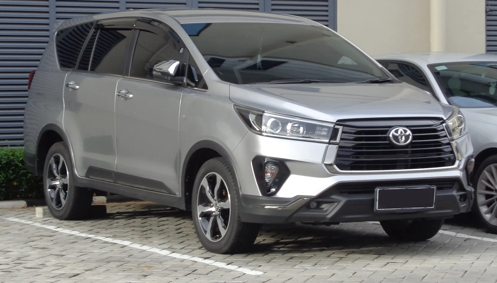 Toyota Kijang Innova II (facelift 2020)