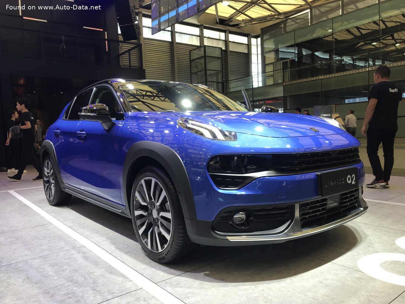 Lynk & Co 02 I
