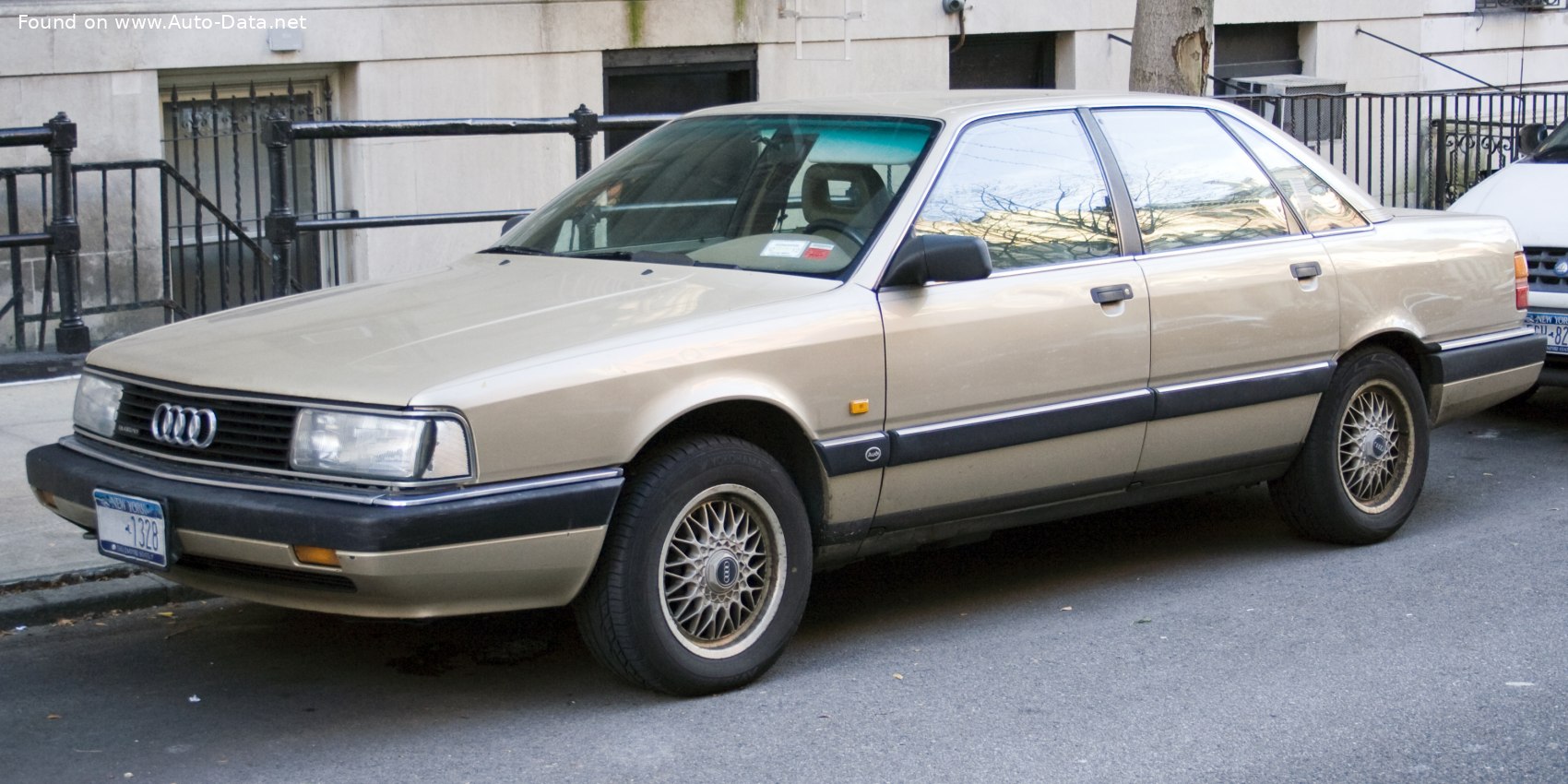 Audi 200 (C3, Typ 44,44Q)