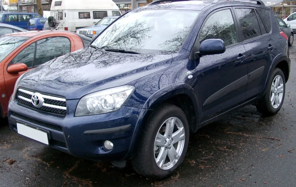 Toyota RAV4 III (XA30)