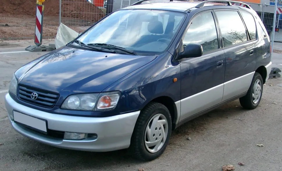 Toyota Picnic (XM1)