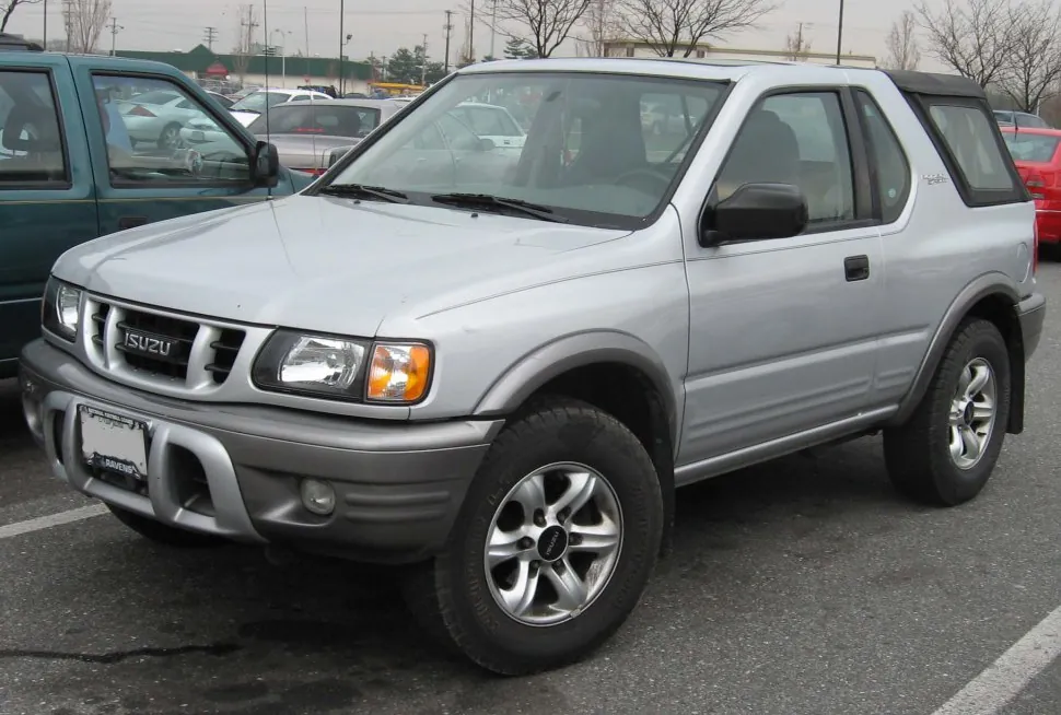 Isuzu Rodeo Sport Cabrio (UTS-145)