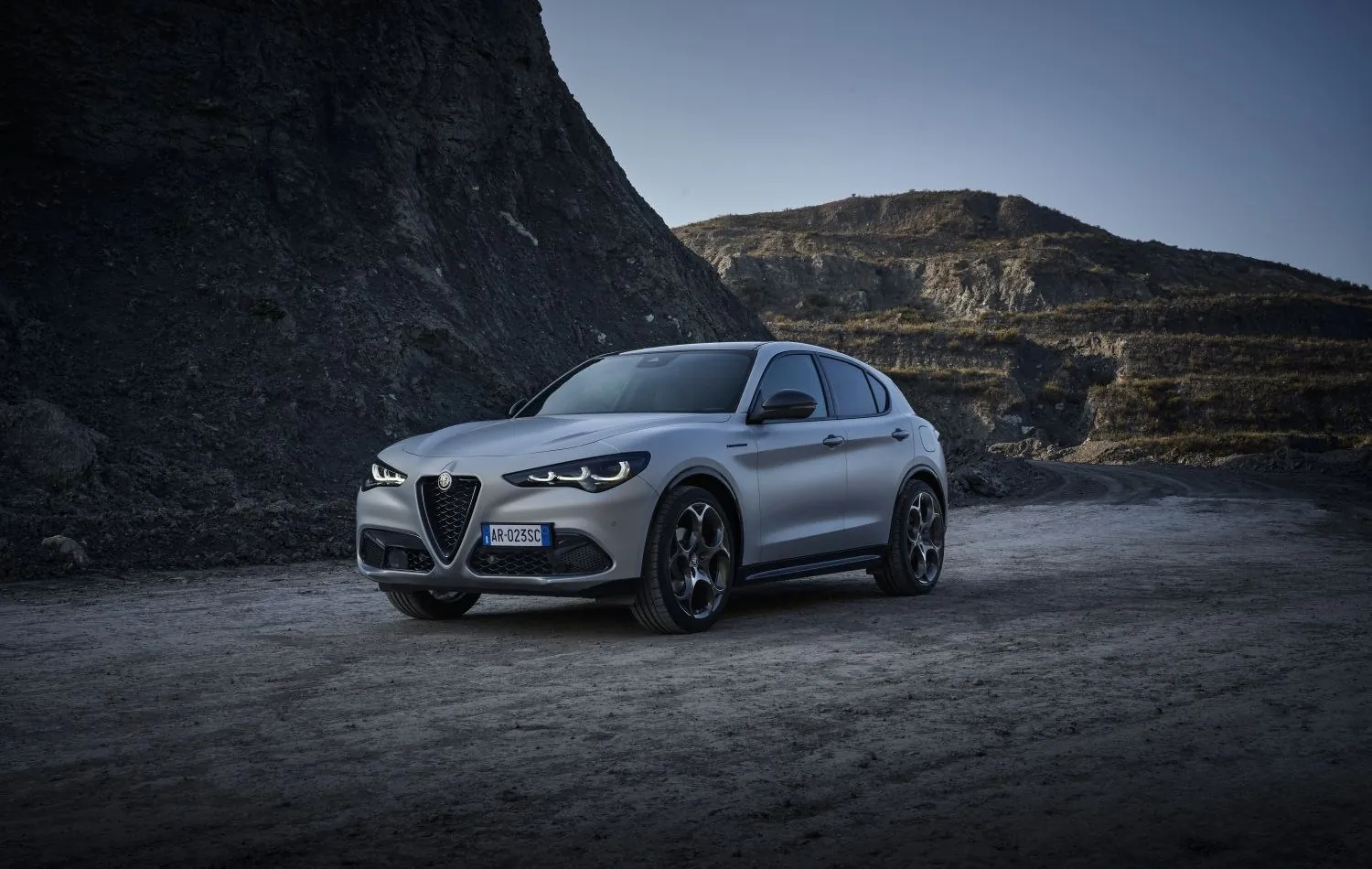 Alfa Romeo Stelvio (949, facelift 2022)