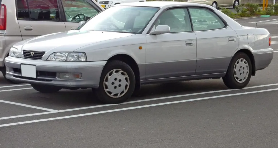 Toyota Vista (V40)