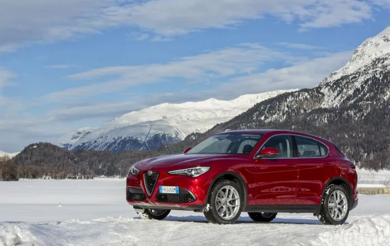 Alfa Romeo Stelvio (949)