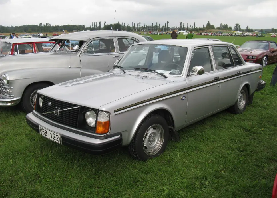 Volvo 240 (P242,P244)
