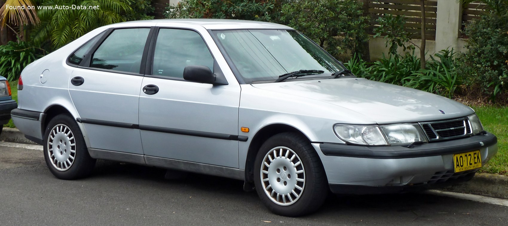 Saab 900 II