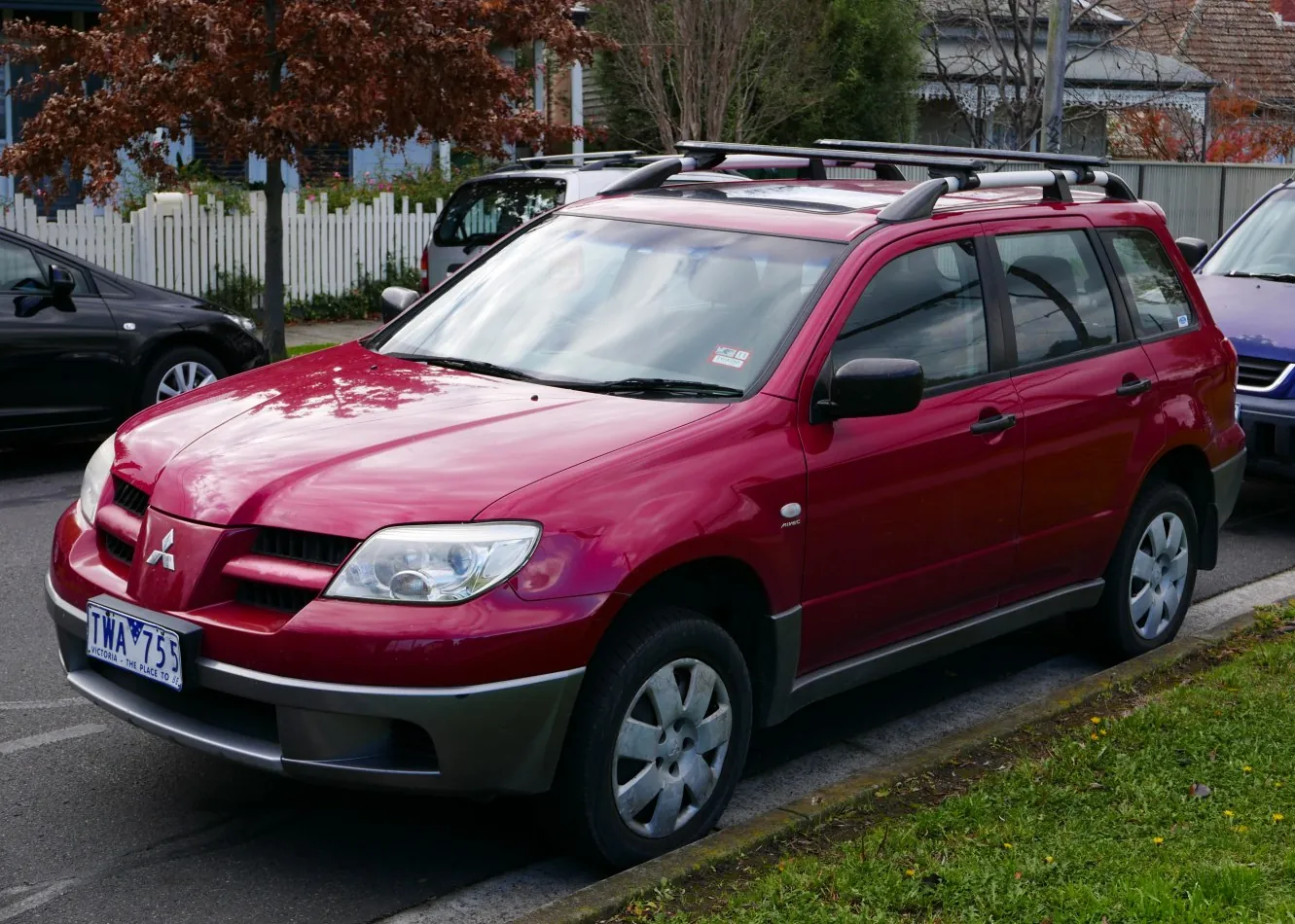 Mitsubishi Outlander I