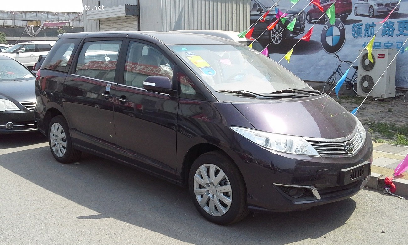 BYD M6 (facelift 2013)