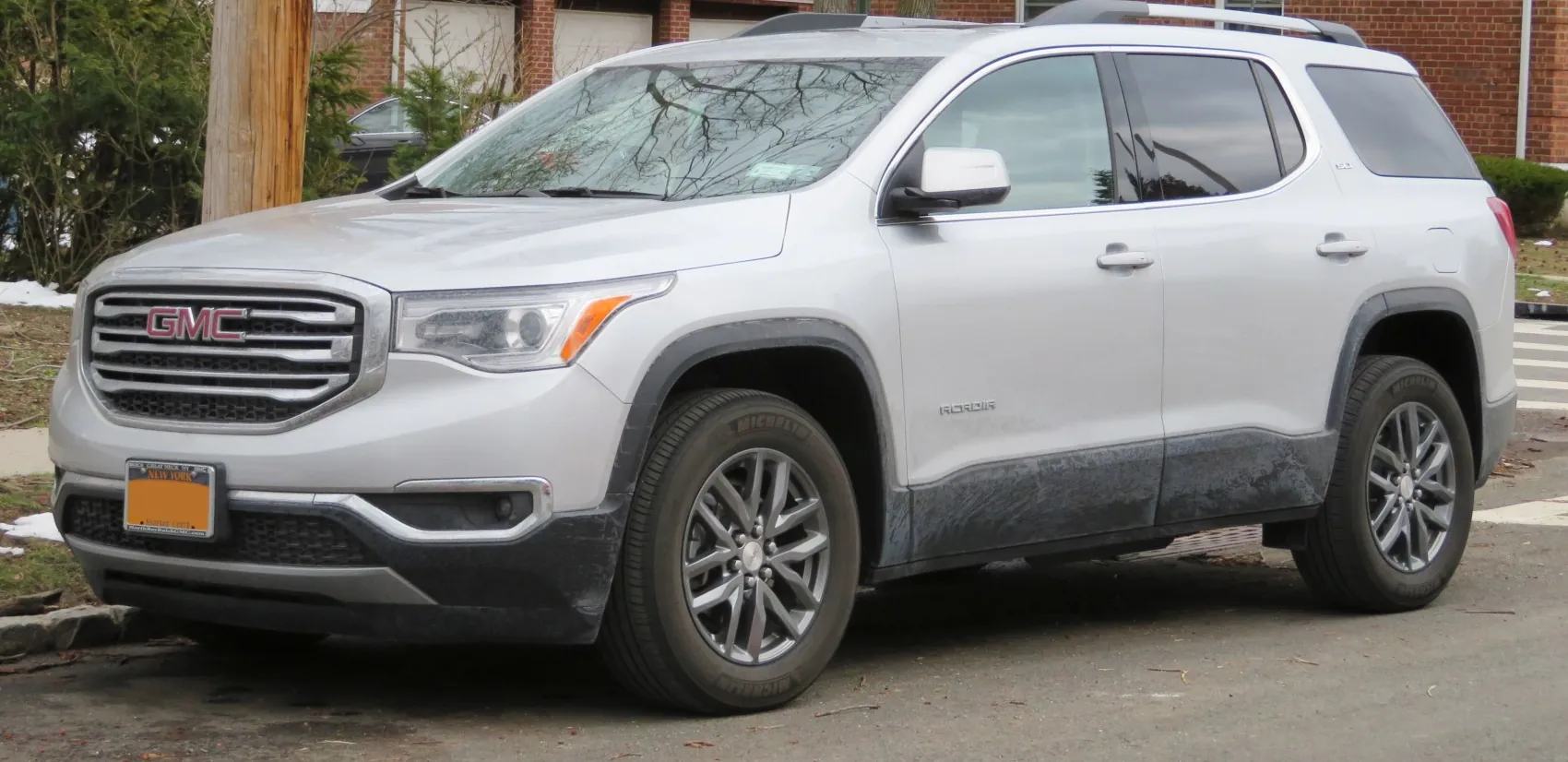 GMC Acadia II