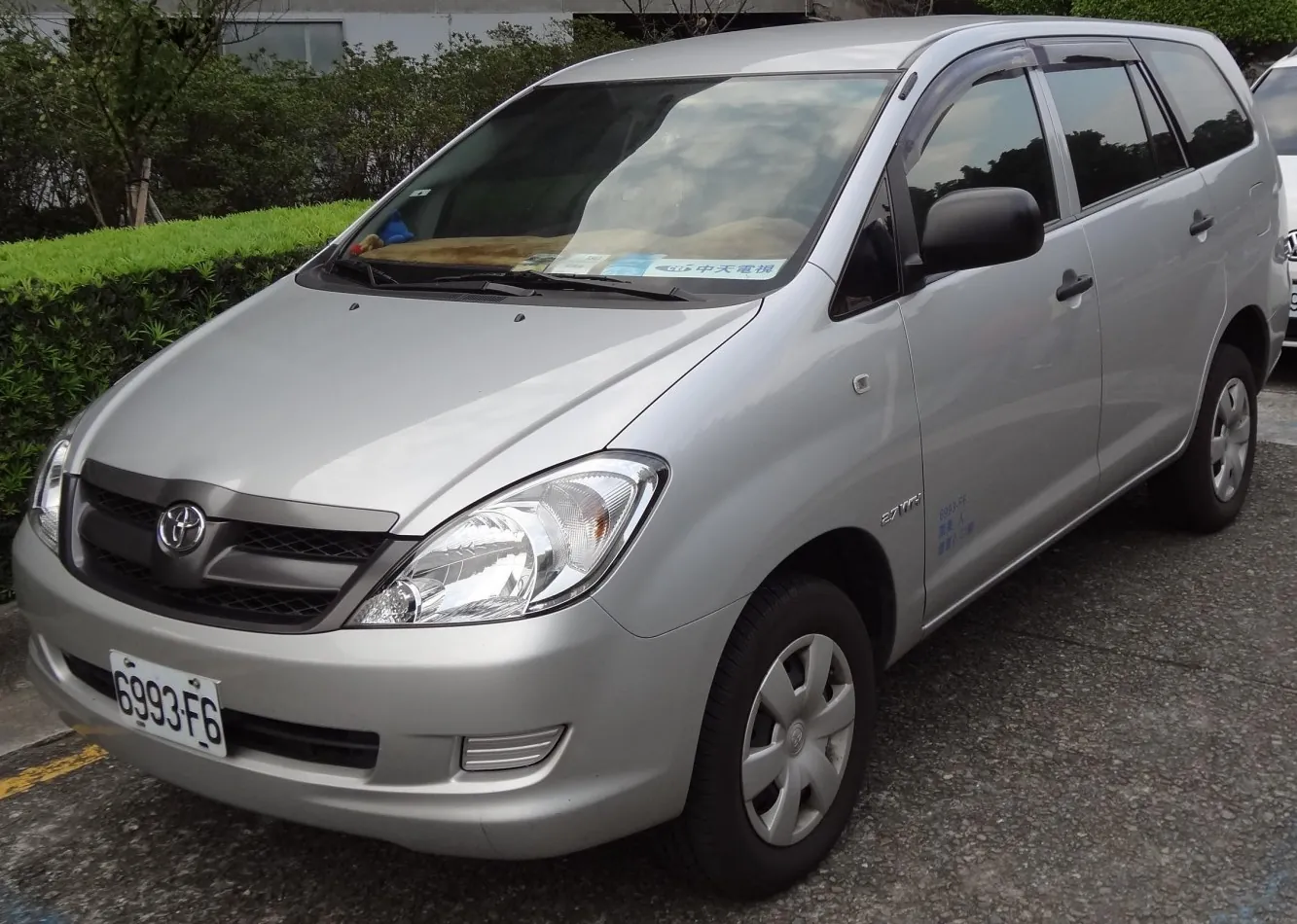 Toyota Innova I