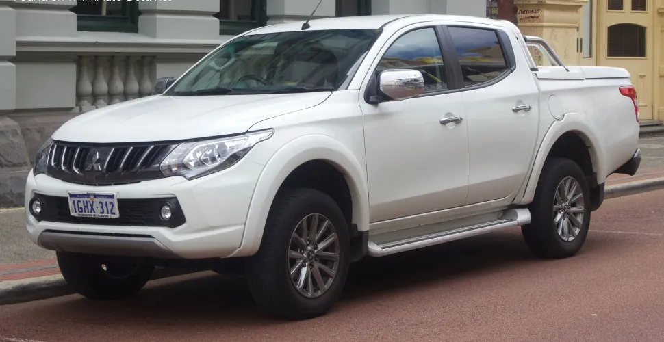Mitsubishi Triton V