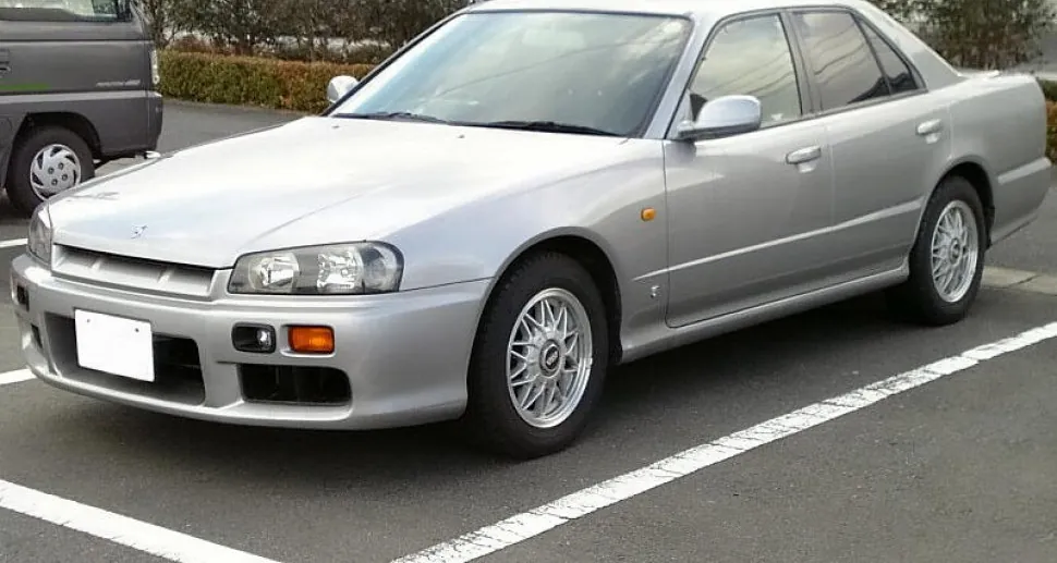 Nissan Skyline X (R34)