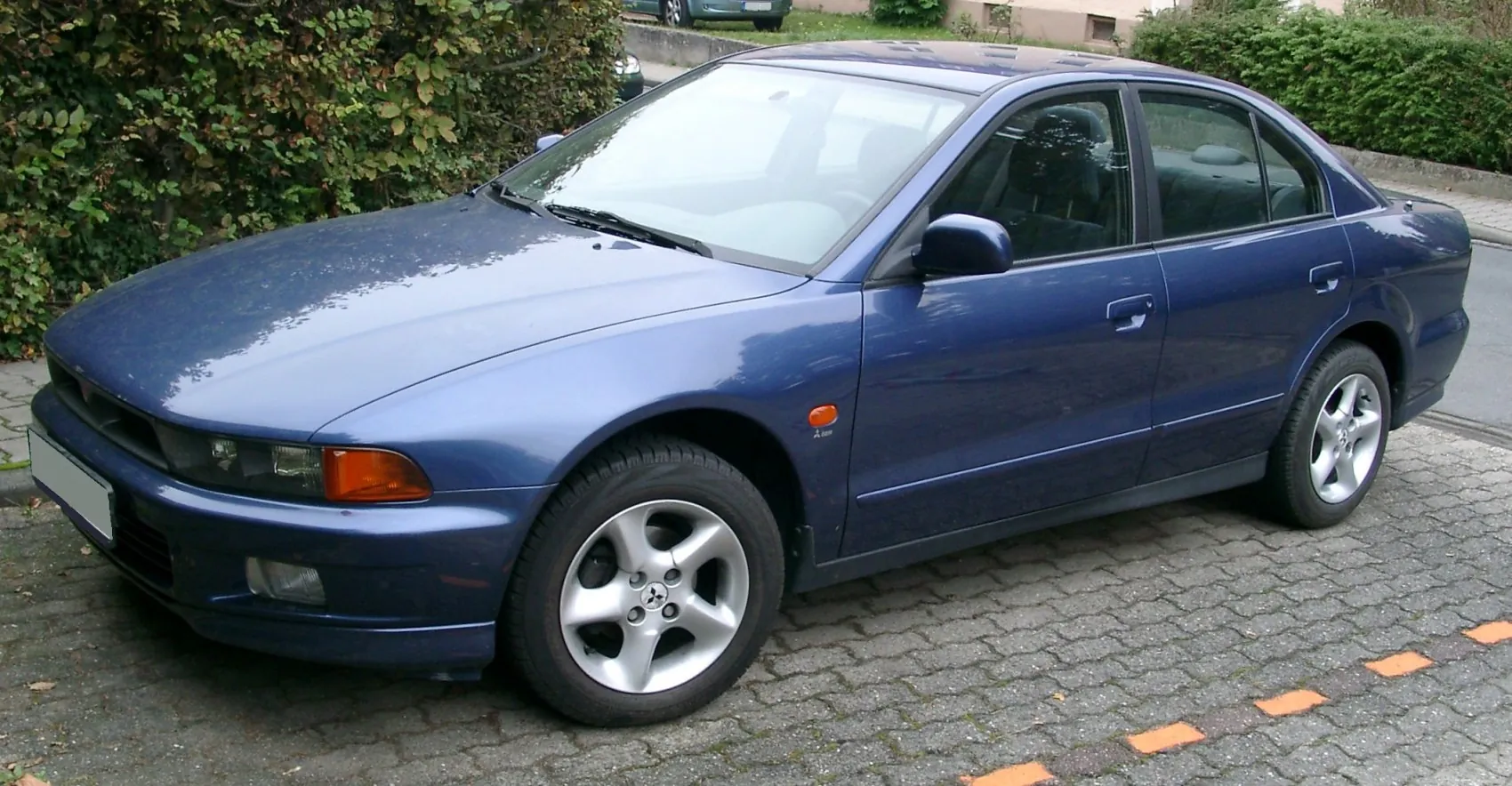 Mitsubishi Galant VIII