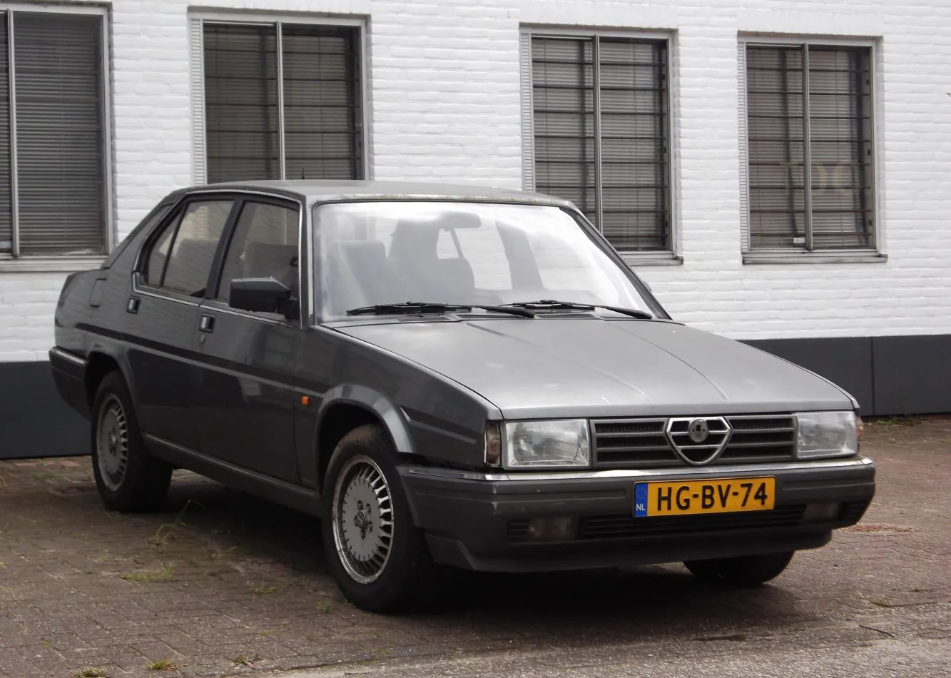 Alfa Romeo 90 (162)