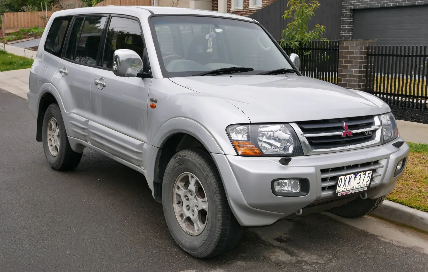 Mitsubishi Pajero III