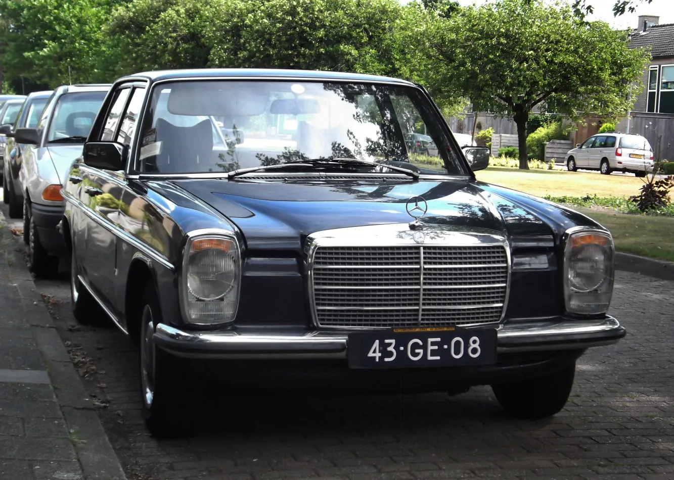 Mercedes-Benz /8 (W114, facelift 1973)