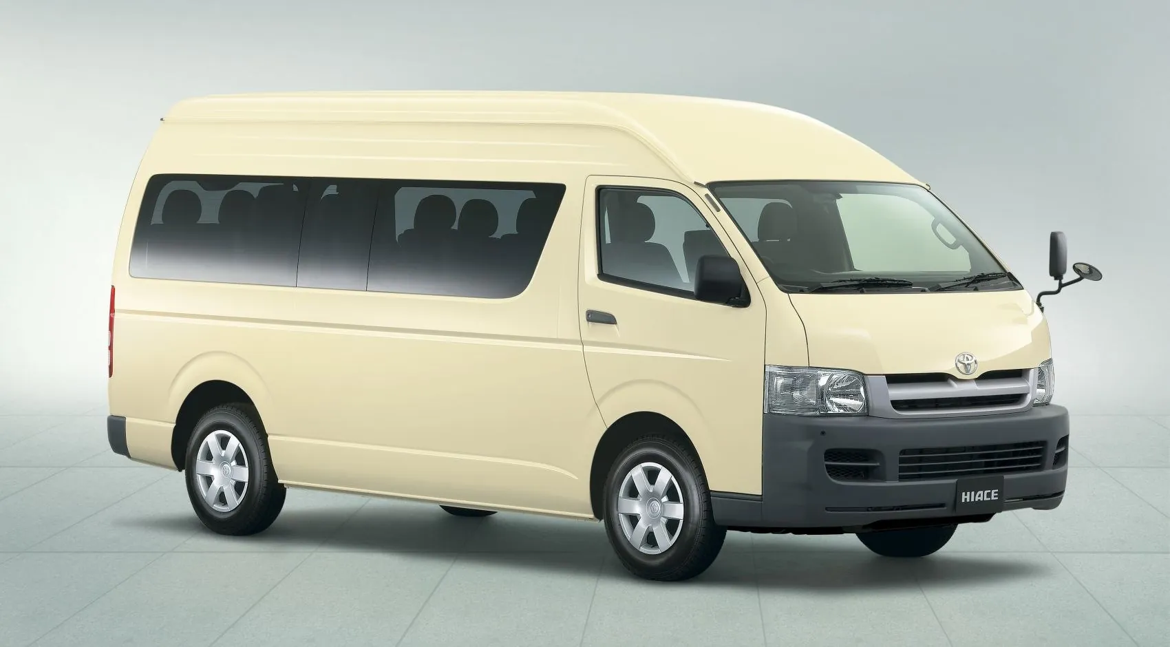 Toyota HiAce V (H200) Commuter