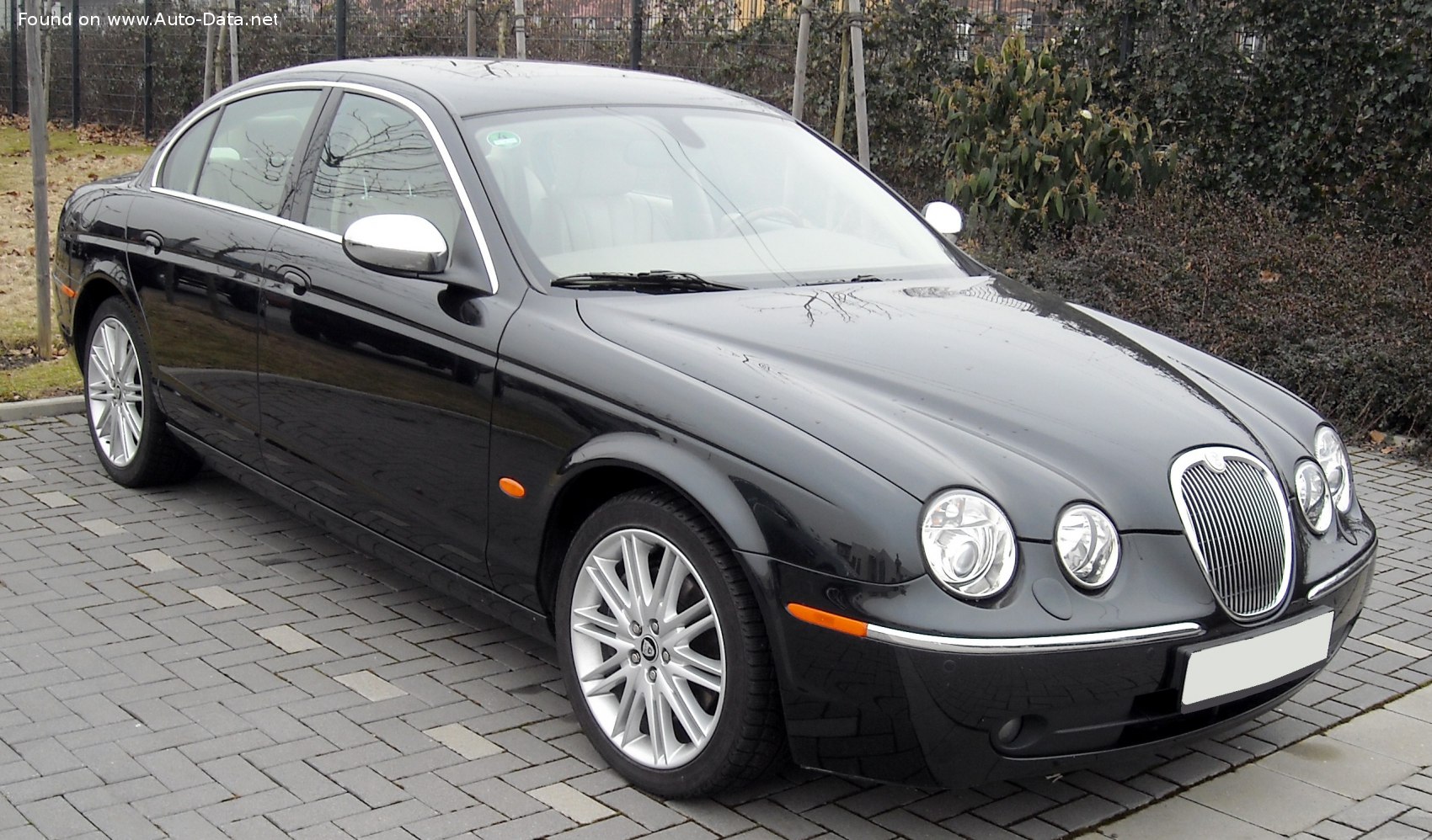 Jaguar S-type (CCX)