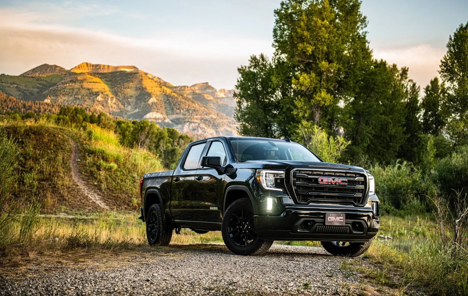 GMC Sierra 1500 V (GMTT1XX) Crew Cab Short Box
