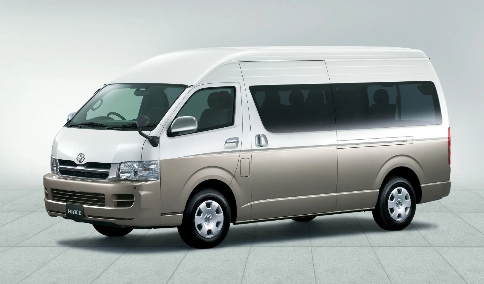 Toyota HiAce V (H200) Wagon Super Long