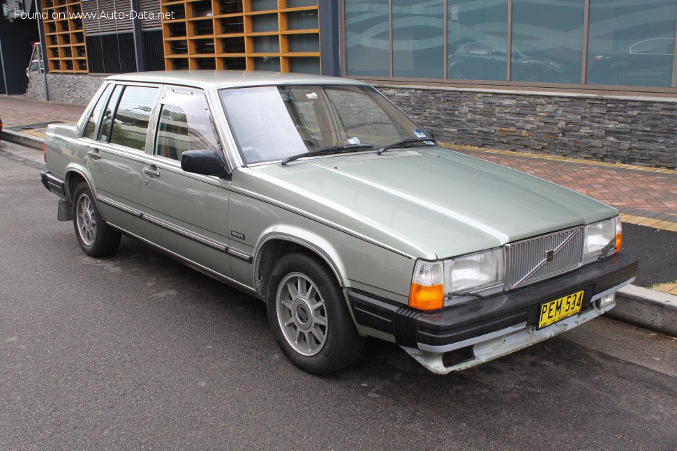 Volvo 760 (704,764)