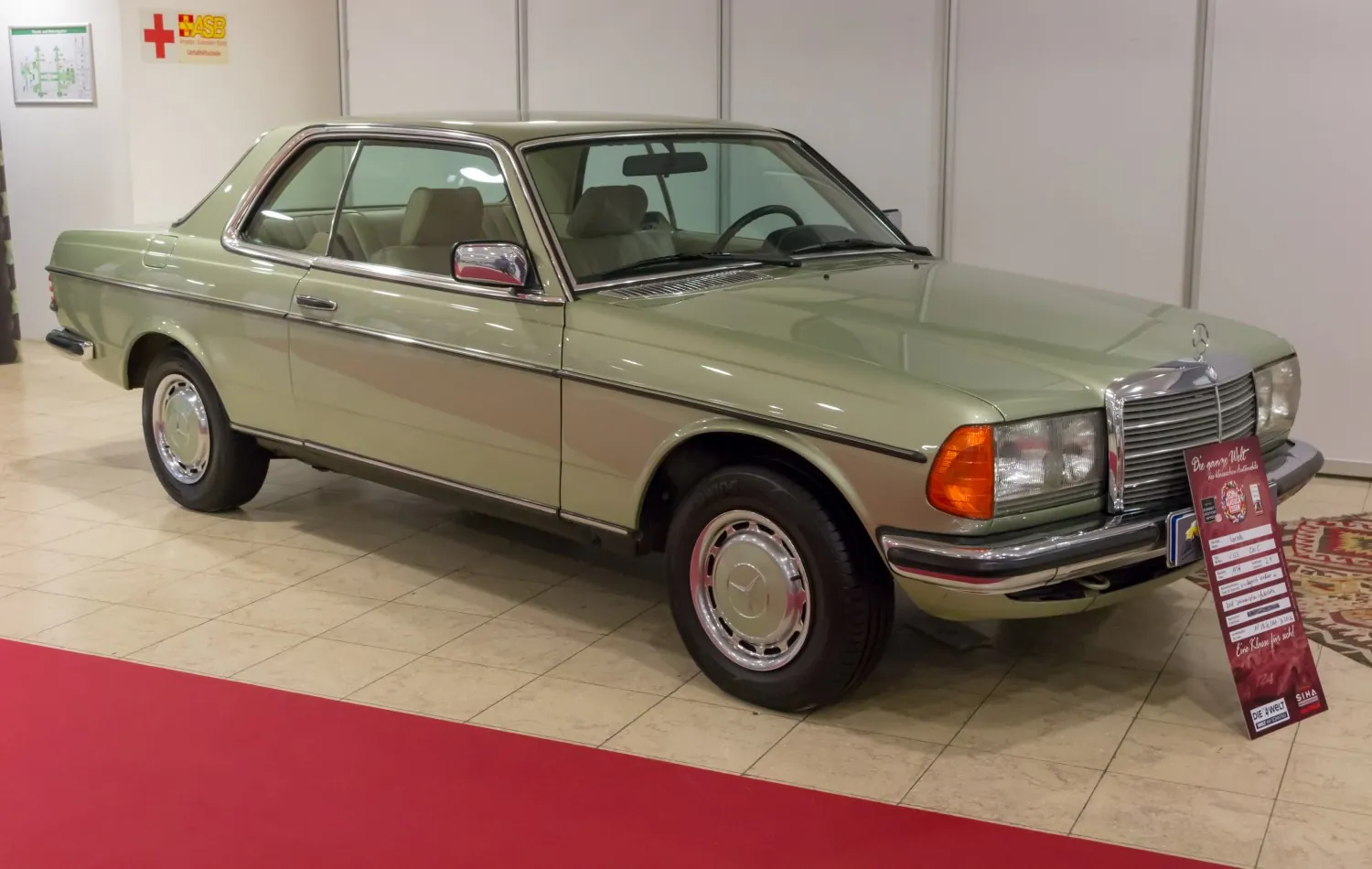 Mercedes-Benz C123