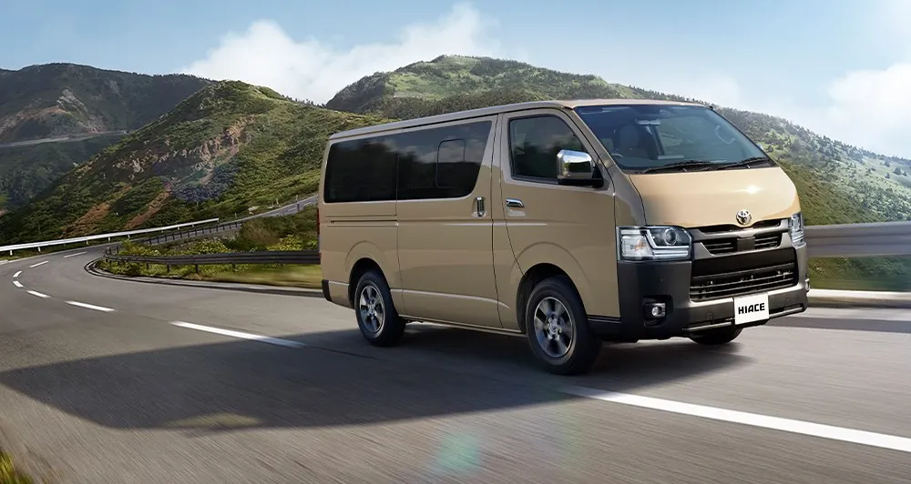 Toyota HiAce V (H200, facelift 2026) Van Long 5 Door