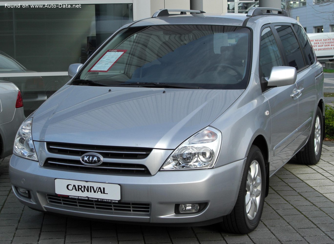 Kia Carnival II (VQ)