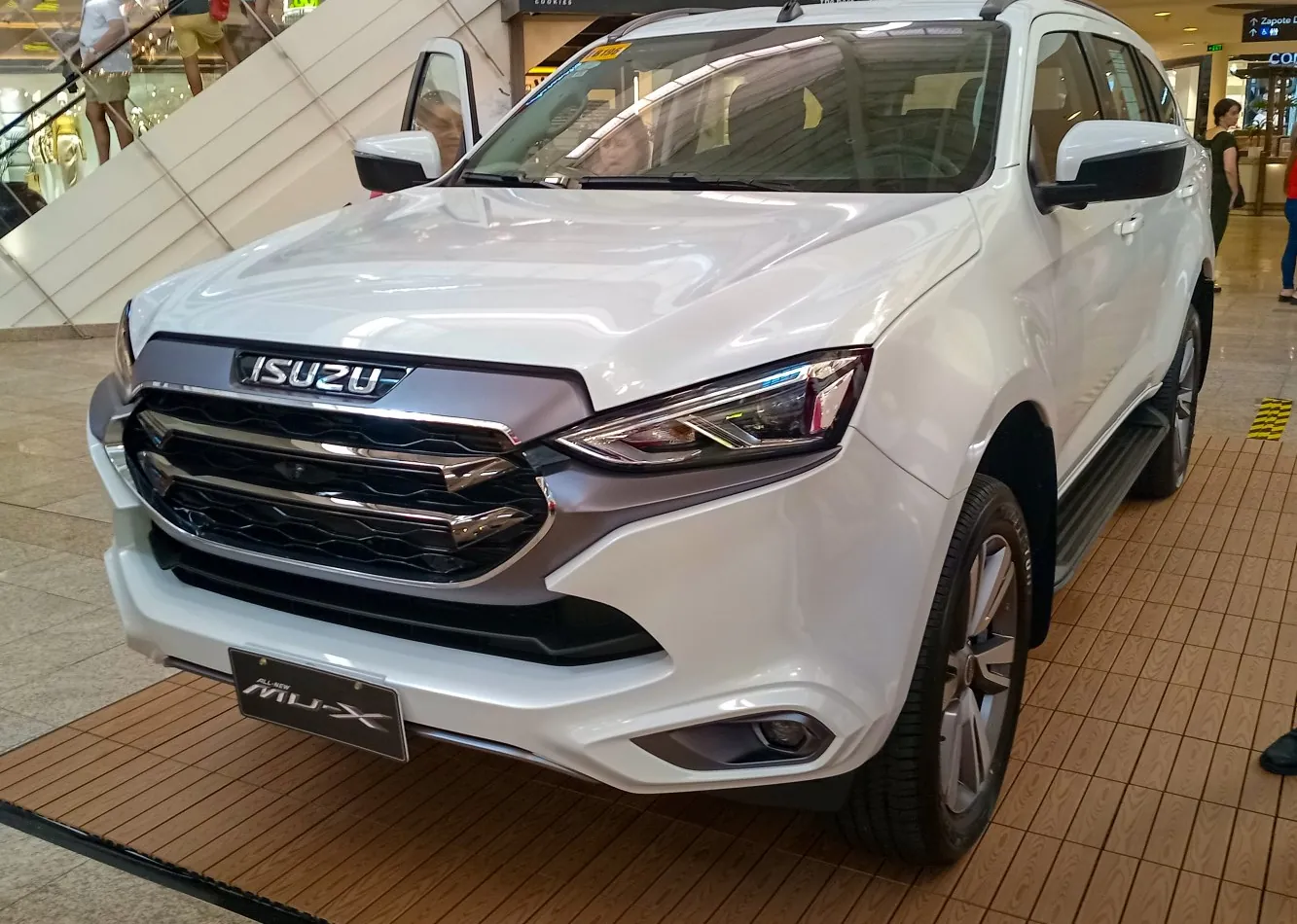 Isuzu MU-X II